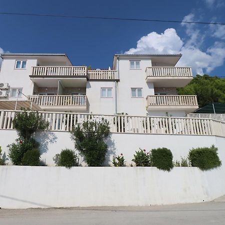 Apartmani Vesna Целина Экстерьер фото