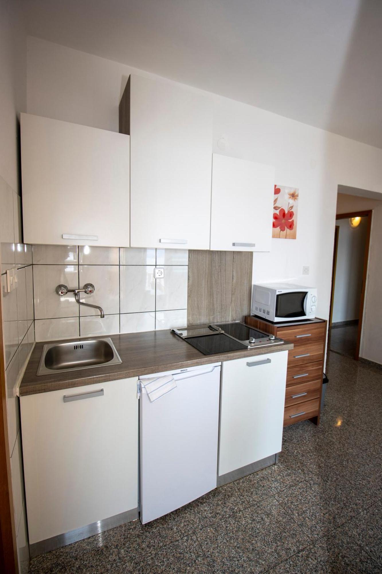 Apartmani Vesna Целина Экстерьер фото