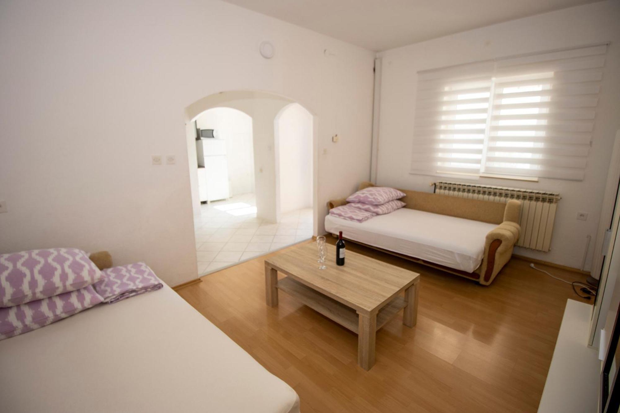 Apartmani Vesna Целина Экстерьер фото